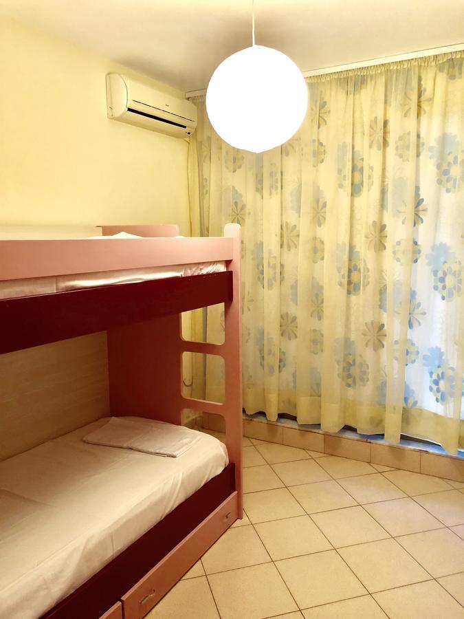 Double Room With Terrace Golem  Buitenkant foto