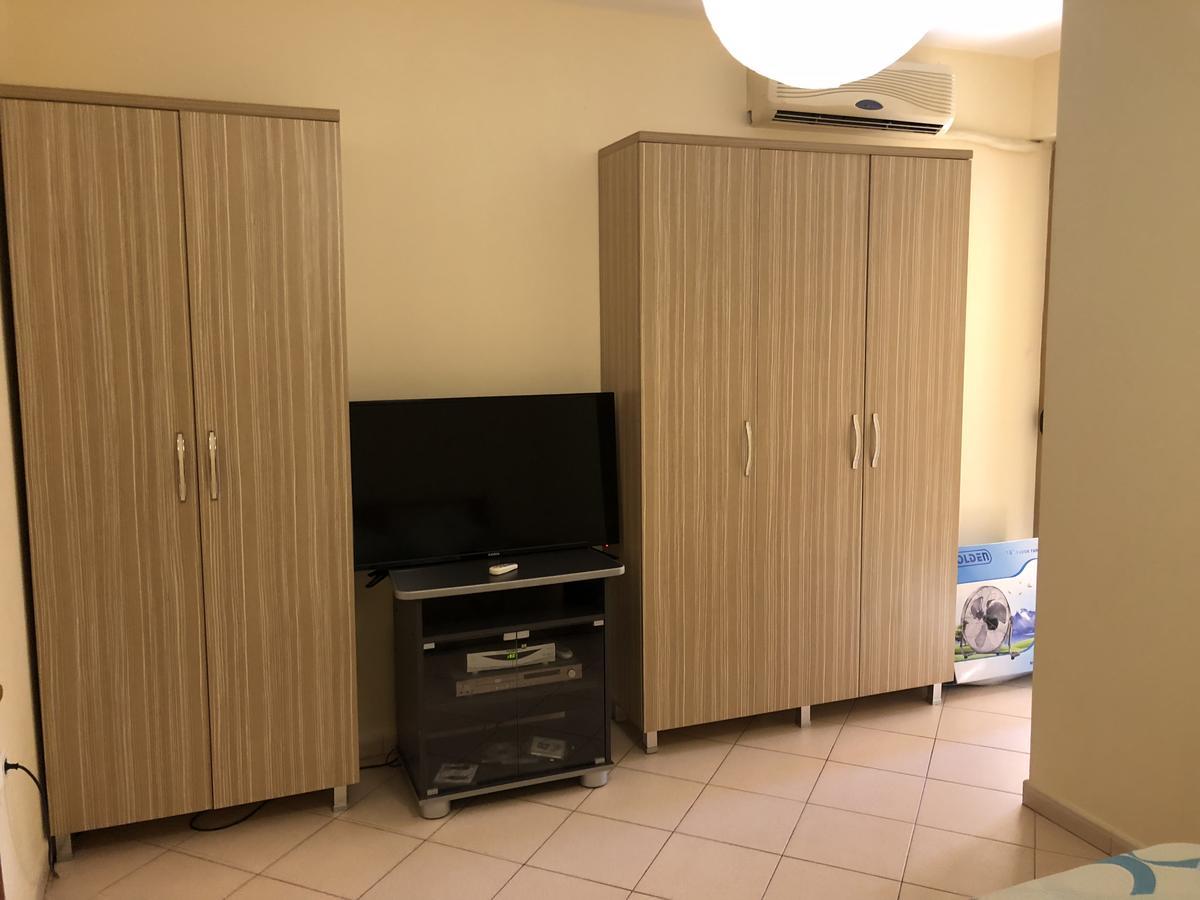 Double Room With Terrace Golem  Buitenkant foto