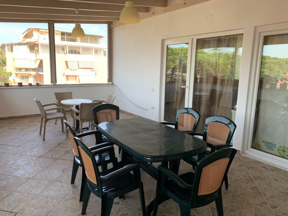 Double Room With Terrace Golem  Buitenkant foto